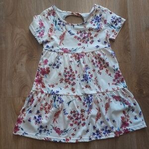 NWOT Children's Place Girls Short Sleeve Tiered Floral Dress size 5/6